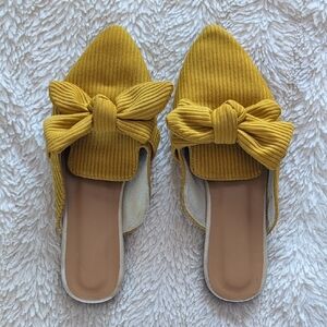 Yellow Bow Slip-On Women's Shoes